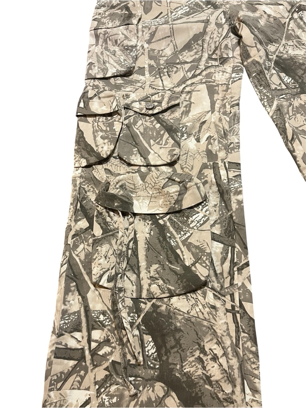 VIP Jeans Women’s Cargo Multi-Bag Camo Pants - Picture 3 of 4